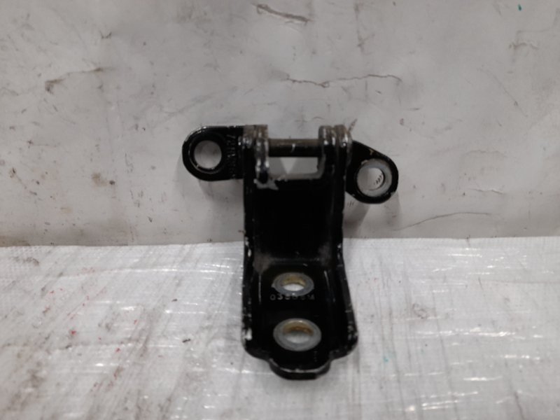 Петля двери нижняя задняя левая TLX 14-17 2017 Седан 2.4