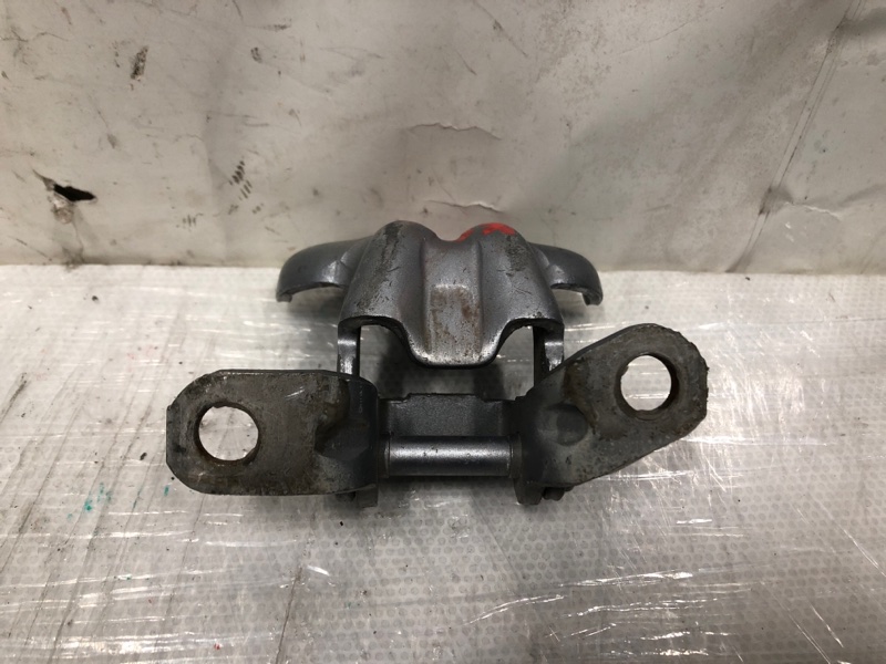 Петля двери верхняя задняя правая FORESTER 12-19 2015 Внедорожник 2.5 FB25