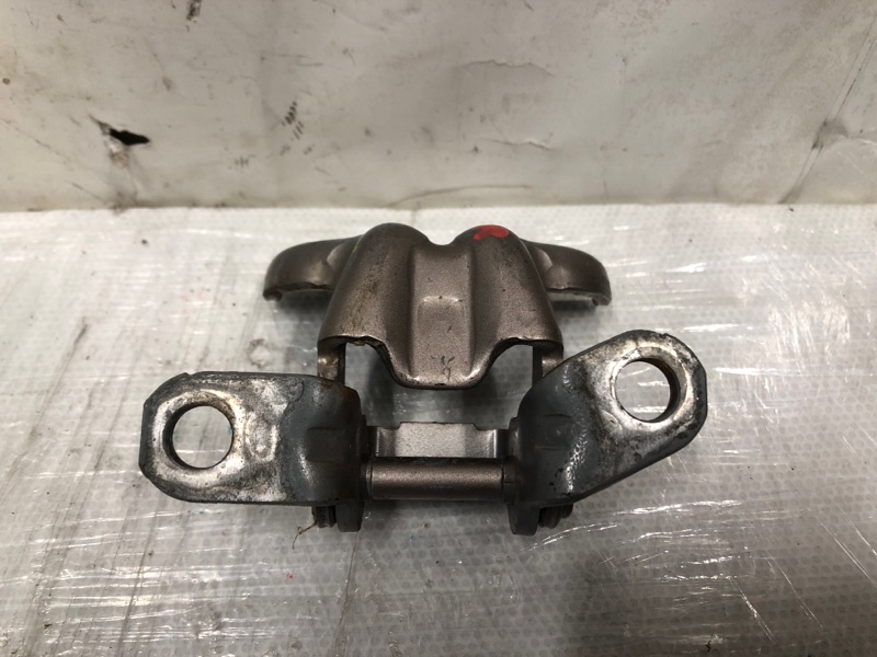 Петля двери верхняя задняя правая FORESTER 12-19 2015 Внедорожник 2.5 FB25