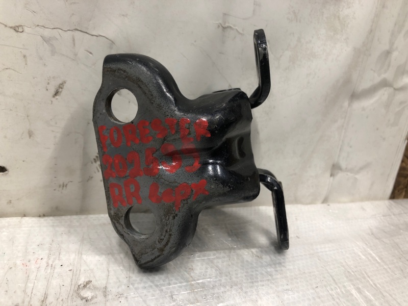 Петля двери верхняя задняя правая SUBARU FORESTER 12-19 2015 Внедорожник 2.5 FB25 60479FJ000 Б/У
