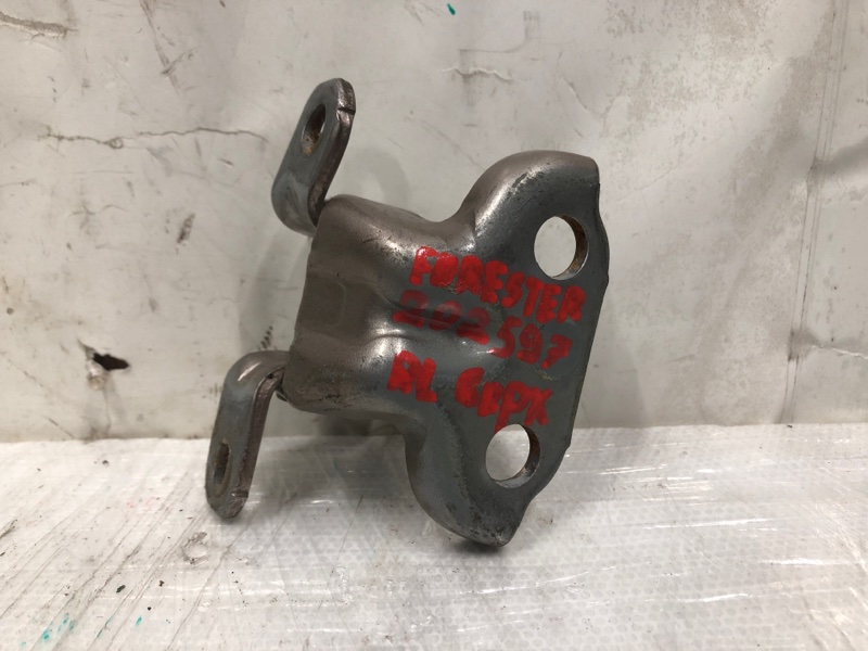 Петля двери верхняя задняя левая SUBARU FORESTER 12-19 2015 Внедорожник 2.5 FB25 60479FJ010 Б/У