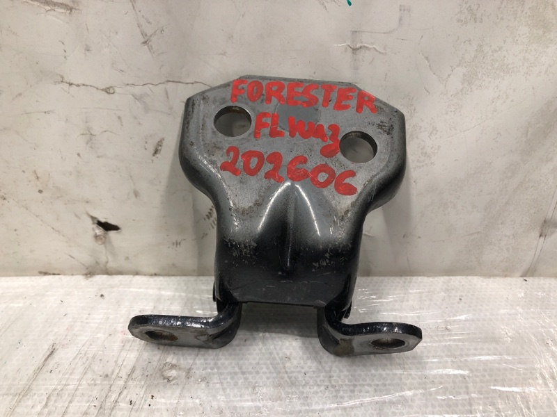 Петля двери верхняя передняя правая SUBARU FORESTER 12-19 2015 Внедорожник 2.5 FB25 60079AG002 Б/У