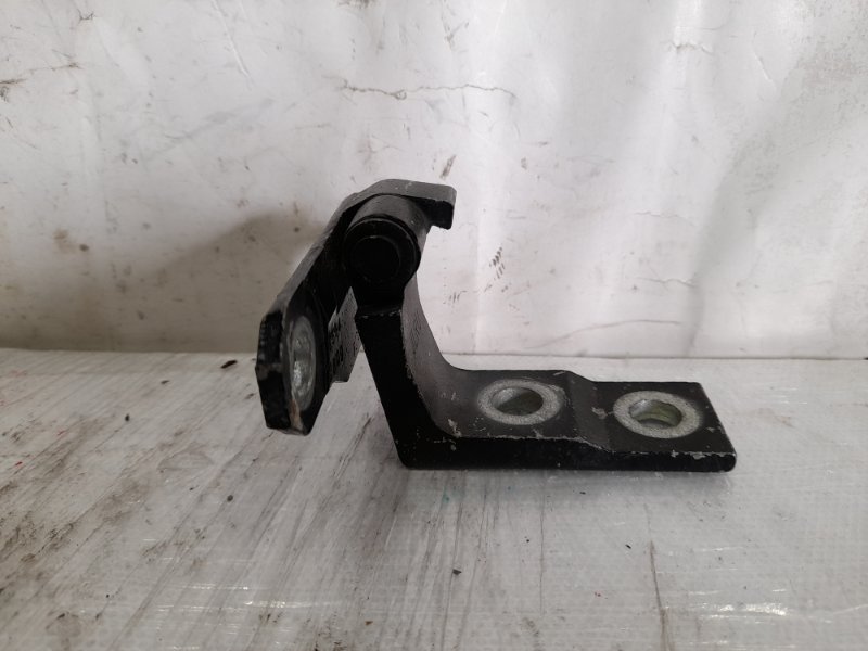 Петля двери верхняя передняя правая INFINITI G25/G35/G37/Q40 06-14 Купе 3.7
