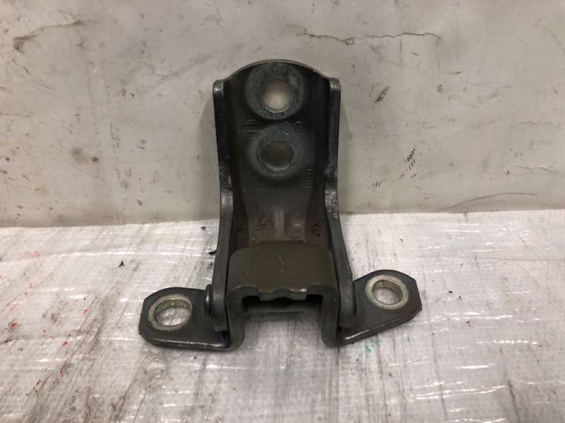 Петля двери нижняя передняя правая INFINITI FX/QX70 S51 08-17 Внедорожник 3.7 VQ37VHR Петля двери нижняя передняя правая INFINITI FX/QX70 S51 08-17 Внедорожник 3.7 VQ37VHR