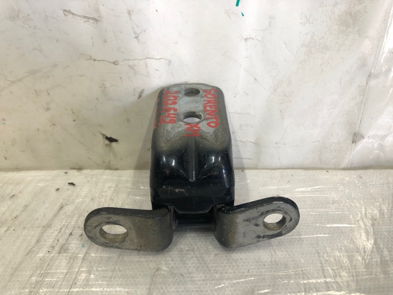 Петля двери верхняя передняя правая SORENTO XM 09-14 2012 Внедорожник 2.4 Петля двери верхняя передняя правая SORENTO XM 09-14 2012 Внедорожник 2.4