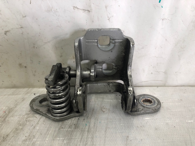 Петля двери нижняя задняя правая DODGE JOURNEY 08-20 Кроссовер 2.4 ED3