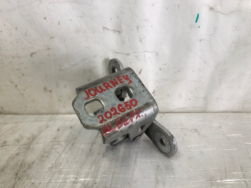 Петля двери верхняя задняя левая DODGE JOURNEY 08-20 2012 Кроссовер 2.4 ED3 5067941AD Б/У
