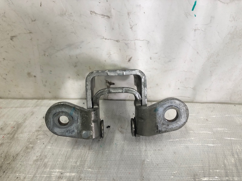 Петля двери верхняя задняя левая JOURNEY 08-20 2012 Кроссовер 2.4 ED3