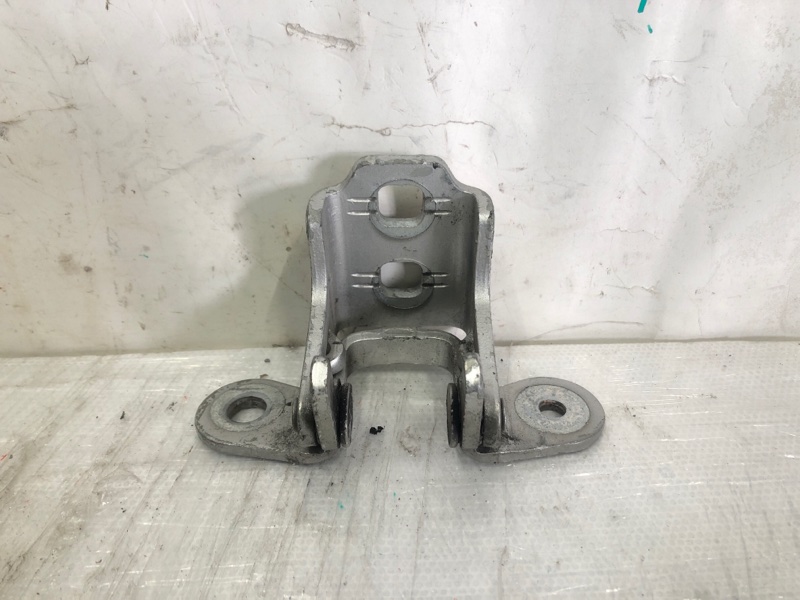 Петля двери верхняя задняя левая DODGE JOURNEY 08-20 Кроссовер 2.4 ED3