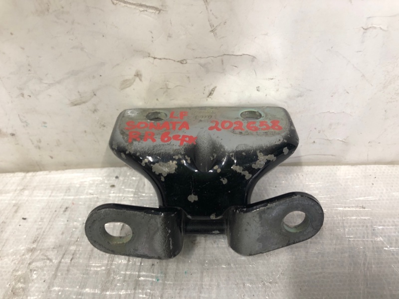 Запчасть петля двери верхняя задняя правая HYUNDAI SONATA LF 2014- 2015 Седан 2.4 79420-3K000 Б/У Петля двери верхняя задняя правая HYUNDAI SONATA LF 2014- 2015 Седан 2.4 79420-3K000 Б/У