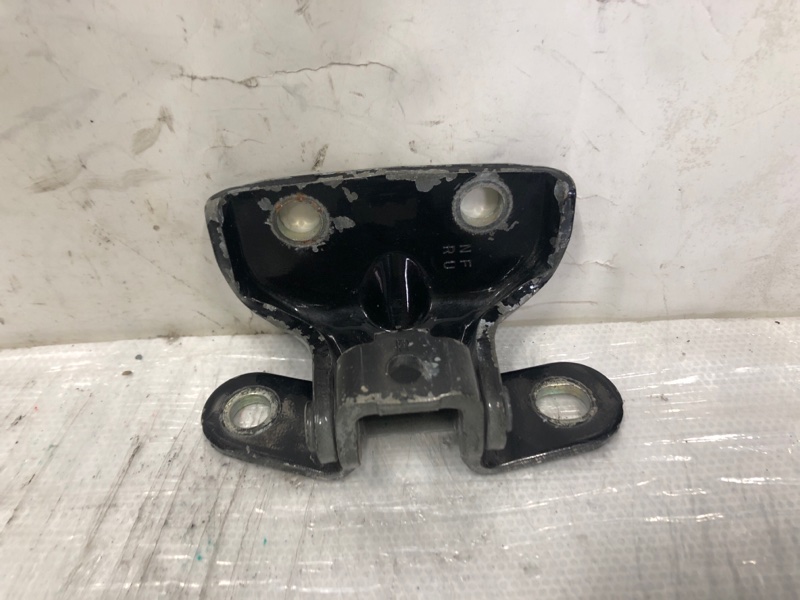 Петля двери верхняя задняя правая SONATA LF 2014- 2015 Седан 2.4 Петля двери верхняя задняя правая SONATA LF 2014- 2015 Седан 2.4