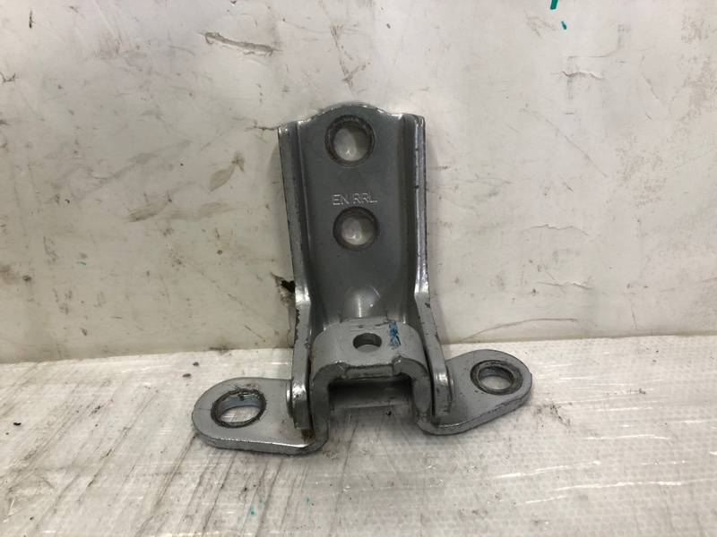 Петля двери нижняя задняя правая HYUNDAI SANTA FE (DM) 12-18 Внедорожник 2.4