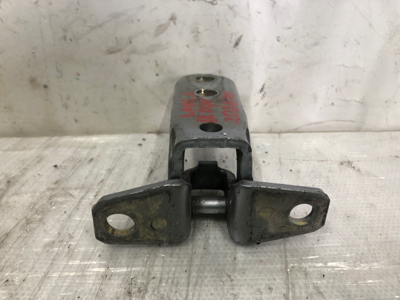 Петля двери верхняя передняя правая LANCER X 10 07-15 2010 Седан 2.0 4B11