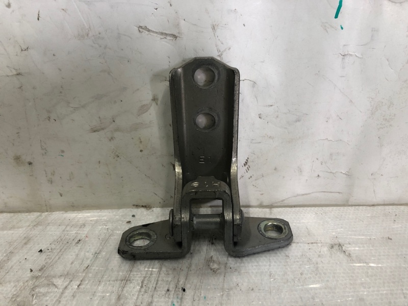 Петля двери верхняя передняя левая MITSUBISHI LANCER X 10 07-15 Седан 2.0 4B11