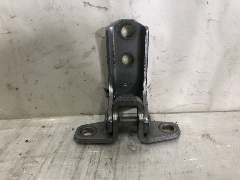 Петля двери нижняя передняя правая MITSUBISHI LANCER X 10 07-15 Седан 2.0 4B11