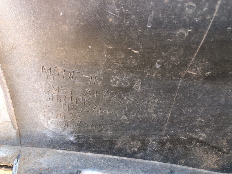 Бампер задний FOCUS 10-18 2012 Хетчбек 2.0L GDI I4 flex fuel engine