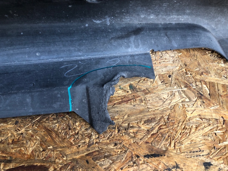 Бампер задний задний NV200 USA 13- 2017 Минивэн 2.0L 4