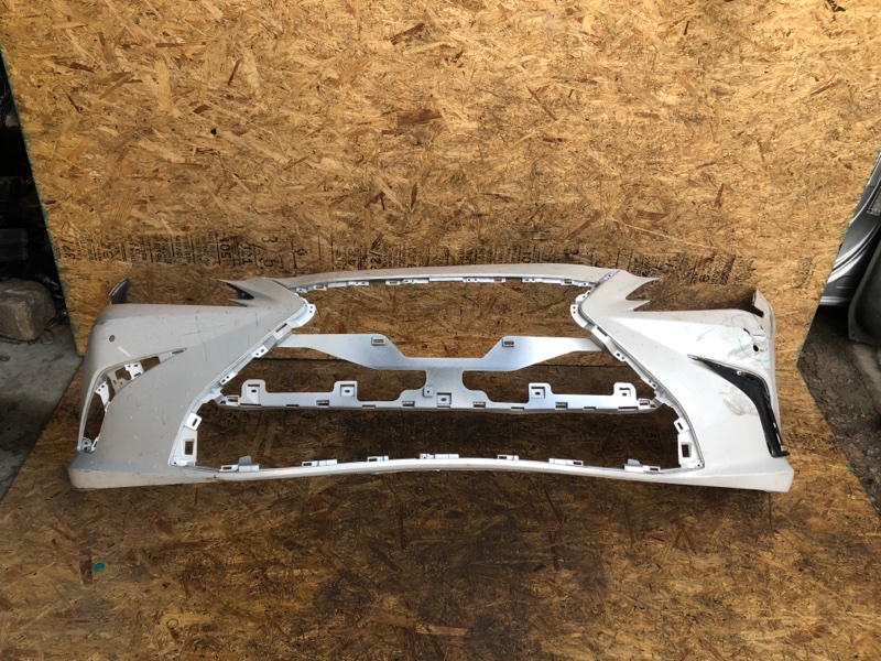 Запчасть бампер передний LEXUS ES350 18 - 2019 Седан 3.5 52119-06J00 Б/У Бампер передний LEXUS ES350 18 - 2019 Седан 3.5 52119-06J00 Б/У