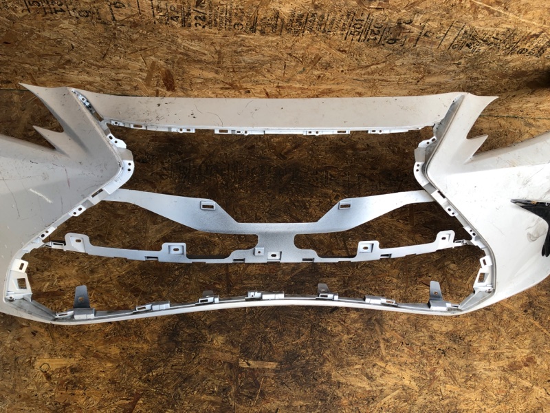 Бампер передний ES350 18 - 2019 Седан 3.5 Бампер передний ES350 18 - 2019 Седан 3.5