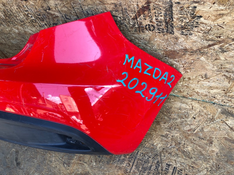 Бампер задний 2 DE 07-15 2013 Хетчбек 1.3