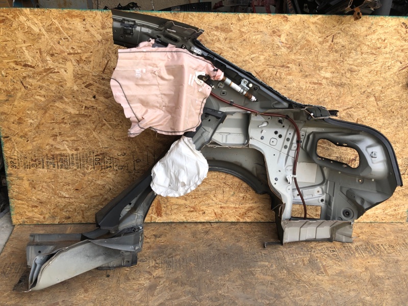 Четверть кузова задняя задний правый KIZASHI 09-14 2011 Седан 2.4 Четверть кузова задняя задний правый KIZASHI 09-14 2011 Седан 2.4