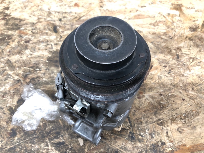 Компрессор кондиционера TOYOTA CAMRY 40 06-11