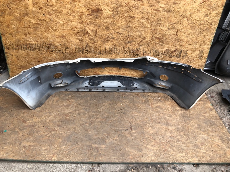 Бампер передний RL 05-12 2008 Седан 3.5 Бампер передний RL 05-12 2008 Седан 3.5