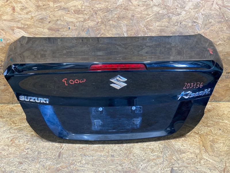 Запчасть крышка багажника задняя SUZUKI KIZASHI 09-14 2011 Седан 2.4 65700-57811 Б/У Крышка багажника задняя SUZUKI KIZASHI 09-14 2011 Седан 2.4 65700-57811 Б/У