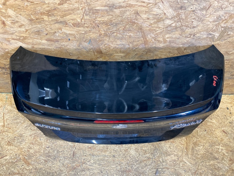 Крышка багажника задняя SUZUKI KIZASHI 09-14 Седан 2.4 Крышка багажника задняя SUZUKI KIZASHI 09-14 Седан 2.4