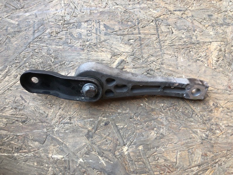 Подушка двигателя нижняя задняя JETTA USA 10-17 2017 Седан 1.4L TSI I-4 Turbocharged Подушка двигателя нижняя задняя JETTA USA 10-17 2017 Седан 1.4L TSI I-4 Turbocharged