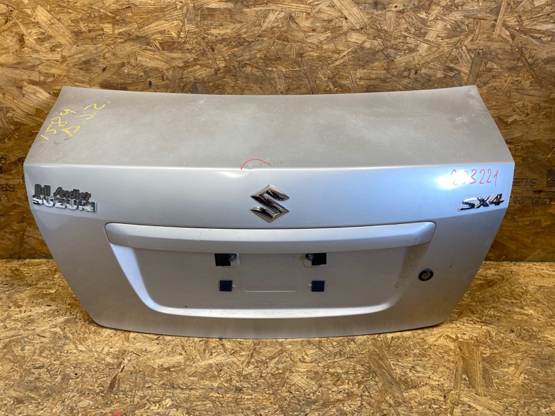 Крышка багажника задняя SUZUKI SX4 06-13 2008 Седан J20A 65700-75830 Б/У
