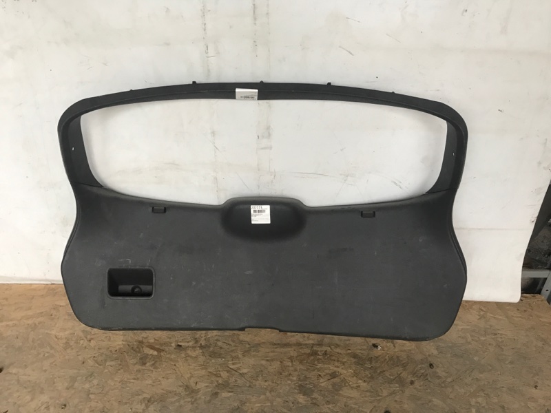 Обшивка крышки багажника NISSAN QASHQAI 07-14 90901-JD000 Б/У