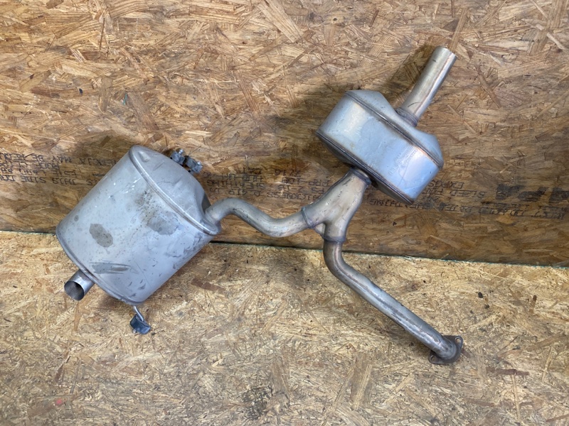 Глушитель задний левый ACURA TLX 14-17 Седан 2.4 Глушитель задний левый ACURA TLX 14-17 Седан 2.4