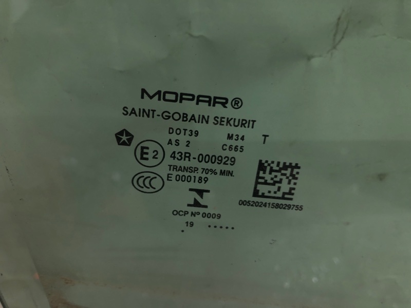 Стекло двери переднее правое JEEP RENEGADE (BU) 14- Wagon 2.4L I4 ZERO EVAP M-AIR Стекло двери переднее правое JEEP RENEGADE (BU) 14- Wagon 2.4L I4 ZERO EVAP M-AIR