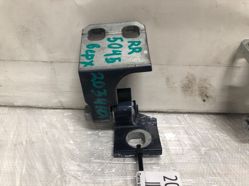 Запчасть петля двери верхняя задняя правая JEEP RENEGADE (BU) 14- 2020 Wagon 2.4L I4 ZERO EVAP M-AIR 68246405AA Б/У Петля двери верхняя задняя правая JEEP RENEGADE (BU) 14- 2020 Wagon 2.4L I4 ZERO EVAP M-AIR 68246405AA Б/У