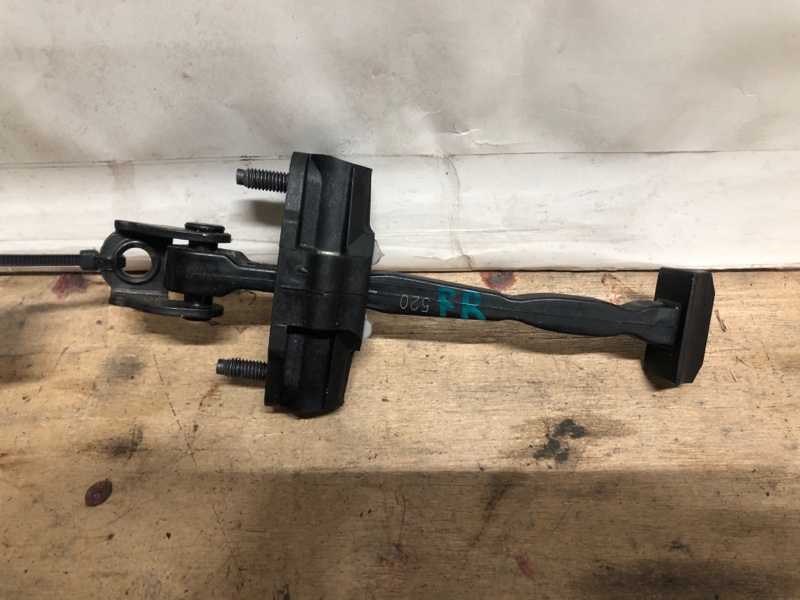 Запчасть ограничитель двери передний правый JEEP RENEGADE (BU) 14- 2020 Wagon 2.4L I4 ZERO EVAP M-AIR 68247275AA Б/У Ограничитель двери передний правый JEEP RENEGADE (BU) 14- 2020 Wagon 2.4L I4 ZERO EVAP M-AIR 68247275AA Б/У