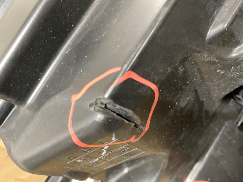 Фара передняя левая CHEROKEE 14- 2019 3.2L 6 Фара передняя левая CHEROKEE 14- 2019 3.2L 6