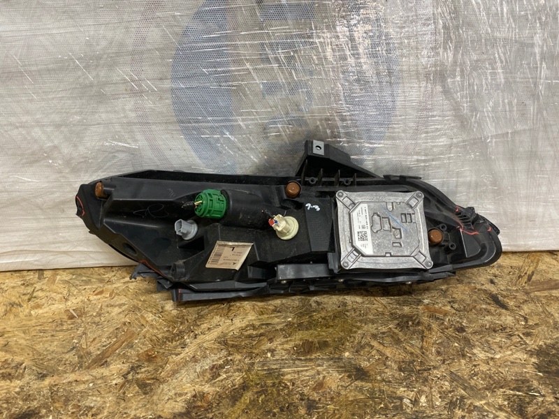 Дневной ходовой огонь передний левый CHEROKEE 14- 2017 Wagon 2.4L I4 FI DOHC 16V NF4