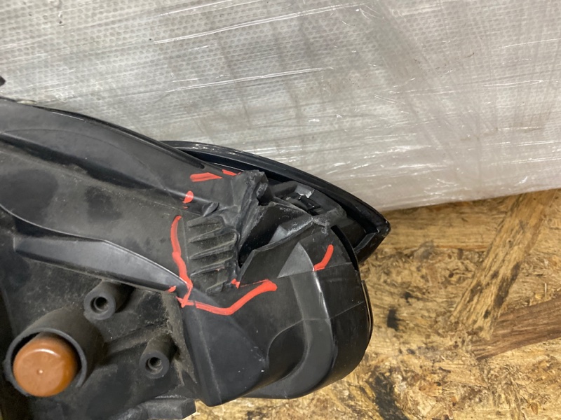 Дневной ходовой огонь передний левый CHEROKEE 14- 2017 Wagon 2.4L I4 FI DOHC 16V NF4