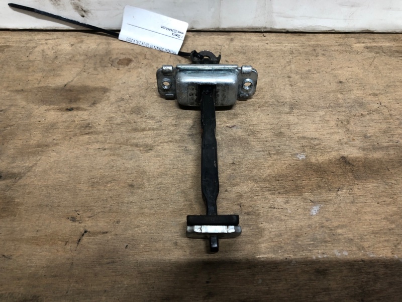 Ограничитель двери задний правый HYUNDAI SONATA YF 10-14 2.4L 4 Ограничитель двери задний правый HYUNDAI SONATA YF 10-14 2.4L 4