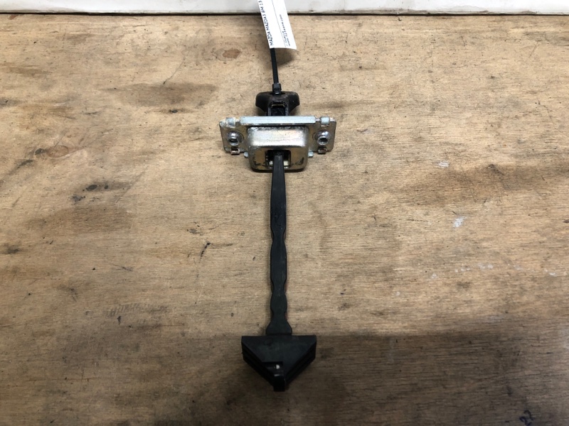 Ограничитель двери задний левый MAZDA 3 BM 13-19 Седан 2.0L 4