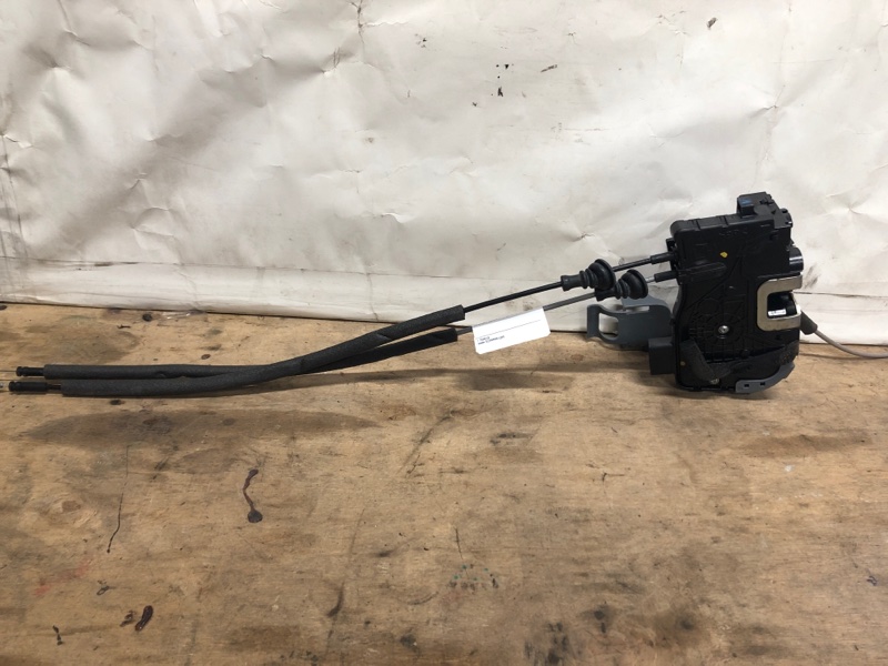 Запчасть замок двери передний левый HYUNDAI SONATA YF 10-14 2013 2.4L 4 81310-3S010 Б/У Замок двери передний левый HYUNDAI SONATA YF 10-14 2013 2.4L 4 81310-3S010 Б/У