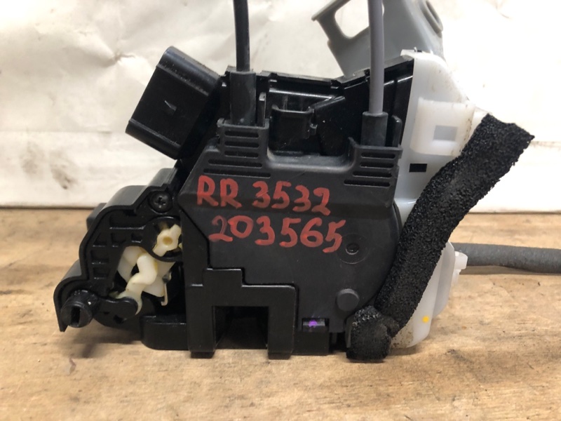 Замок двери задний правый ELANTRA MD 10-15 2011 Седан 1.8L DOHC MPFI D-CVVT