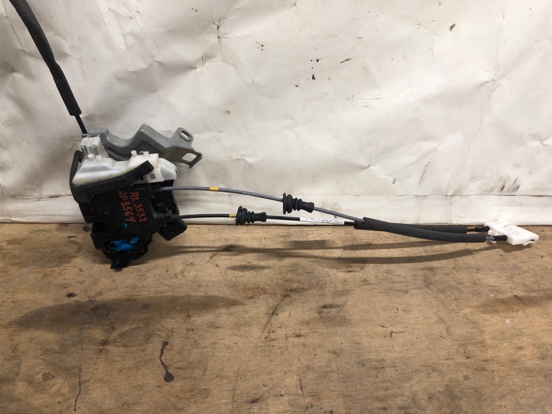 Замок двери задний левый HYUNDAI ELANTRA MD 10-15 2011 Седан 1.8L DOHC MPFI D-CVVT 81410-3X010 Б/У