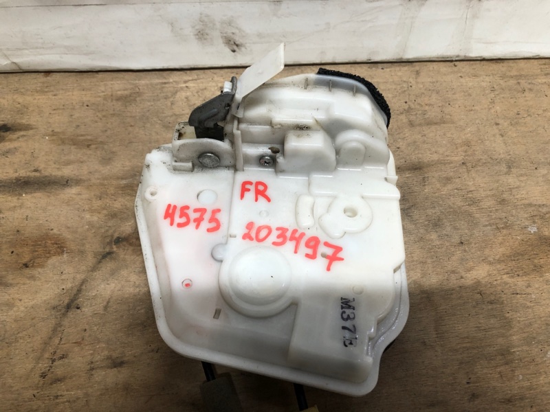 Замок двери передний правый 3 BM 13-19 2016 Седан 2.0L 4 Замок двери передний правый 3 BM 13-19 2016 Седан 2.0L 4