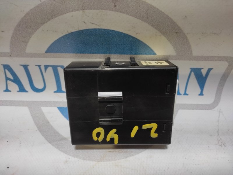 Блок управления центральным замком ROGUE 08-15 2011 2.5 QR25DE Блок управления центральным замком ROGUE 08-15 2011 2.5 QR25DE