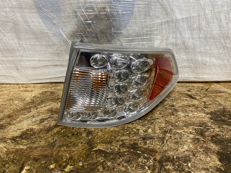 Фонарь наружный правый SUBARU IMPREZA WRX 10-14 GH 2014 Хетчбек 2.5 EJ255 84912FG040 Б/У