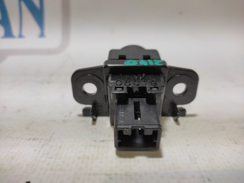 Кнопка аварийной сигнализации ROGUE 08-15 2011 2.5 QR25DE