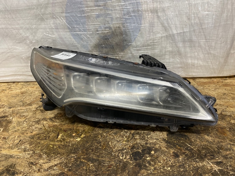 Фара правая ACURA TLX 14-17 2015 Седан 2.4 33100-TZ3-A01 Б/У