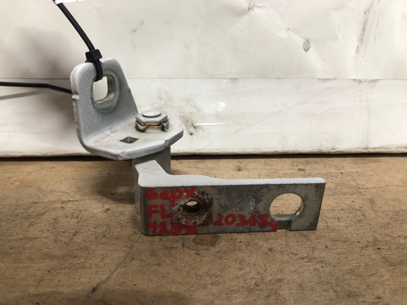 Запчасть петля двери верхняя передняя левая FORD FOCUS 10-18 2012 Хетчбек 2.0L GDI I4 flex fuel engine CP9Z-5422801-A Б/У Петля двери верхняя передняя левая FORD FOCUS 10-18 2012 Хетчбек 2.0L GDI I4 flex fuel engine CP9Z-5422801-A Б/У